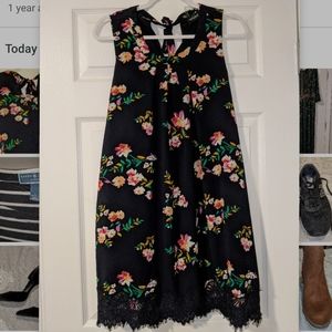 Floral sleeveless dress